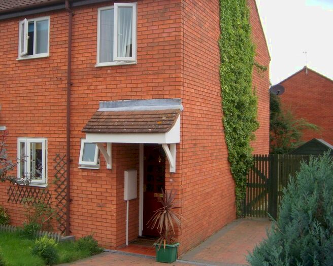 2 Bedroom Semi-Detached House To Rent In Barlow Road, Wendover, HP22