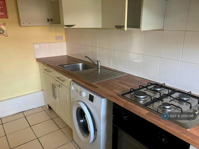 1 Bedroom Flat To Rent In Fillybrooks Close, Staffordshire, ST15