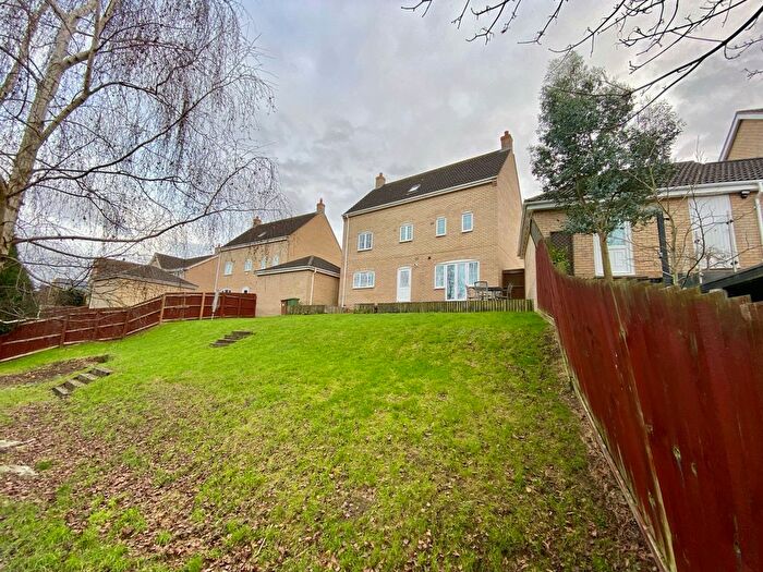 5 Bedroom Property To Rent In Ponsonby Drive, Peterborough, PE2