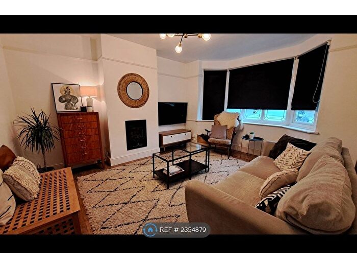 3 Bedroom Terraced House To Rent In Shaldon Road, Bristol, BS7