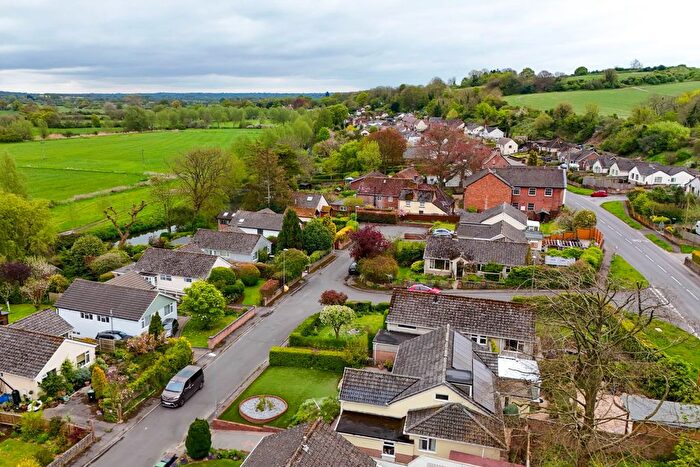4 Bedroom Bungalow For Sale In Priory Gardens, Spetisbury, DT11
