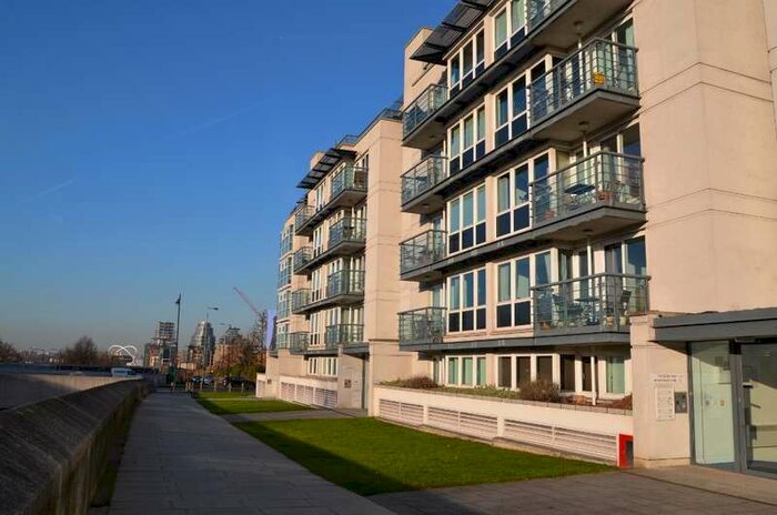 1 Bedroom Flat To Rent In Phoenix Way, Wandsworth, London, SW18