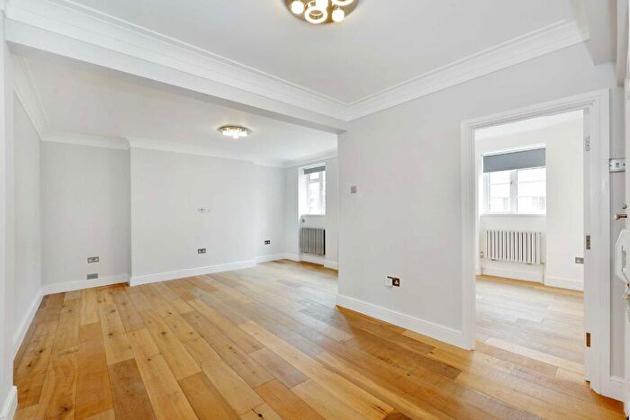 2 Bedroom Apartment To Rent In Townshend Court, Mackennal Street, St John's Wood, London, NW8