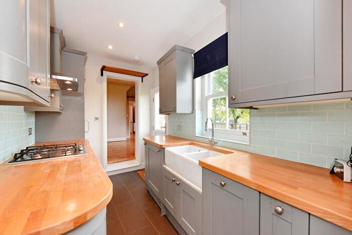 2 Bedroom End Of Terrace House For Sale In West Street, Harrow, Middlesex, HA1