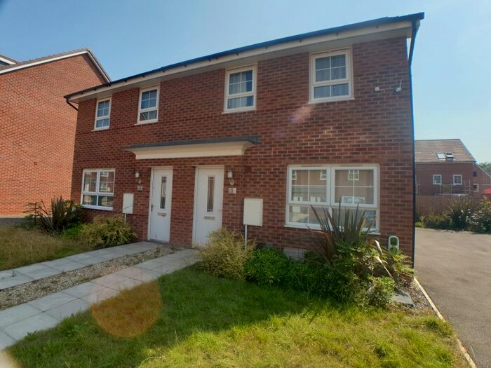 3 Bedroom Semi-Detached House To Rent In Lapwing Place, Coventry CV4