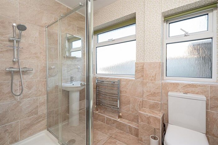 2 Bedroom Detached Bungalow For Sale In Deerstone Way, Dunnington, York, YO19