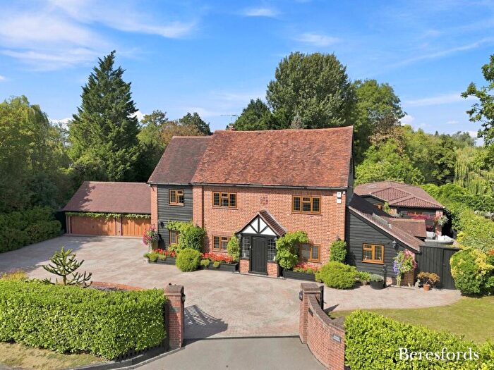 5 Bedroom Detached House For Sale In Navestockside, Brentwood, CM14