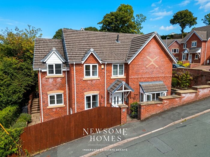 4 Bedroom Detached House For Sale In Village Close, Flint Mountain, CH6