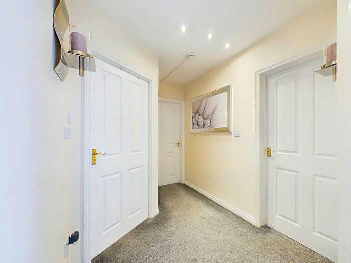 2 Bedroom Flat For Sale In Dockers Gardens, Ardrossan, KA22