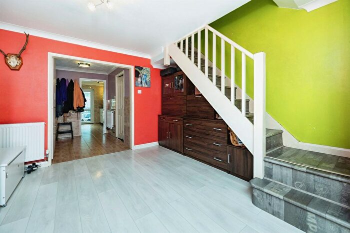 3 Bedroom End Of Terrace House For Sale In Sydney Street, Ashford, TN23