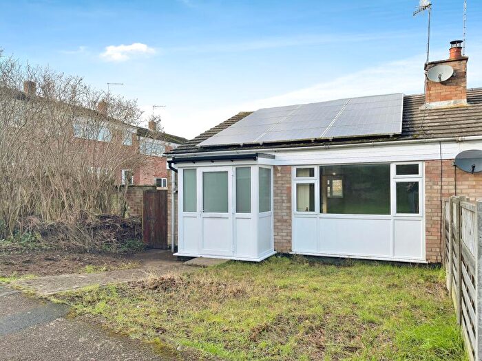 2 Bedroom Bungalow To Rent In Abbotsbury Road, IP33