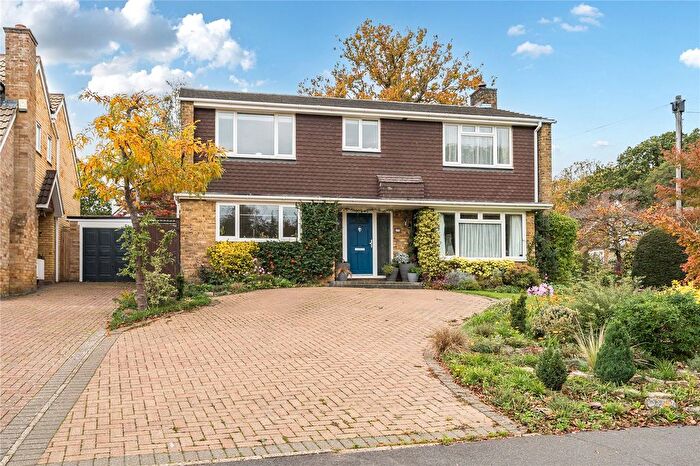 4 Bedroom Detached House For Sale In Copse Avenue, Farnham, Surrey, GU9