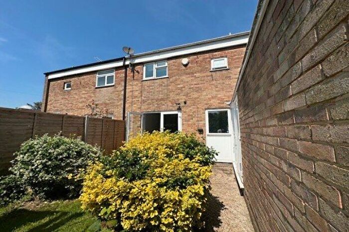 3 Bedroom Terraced House To Rent In Whitehouse Gardens, Southampton, SO15