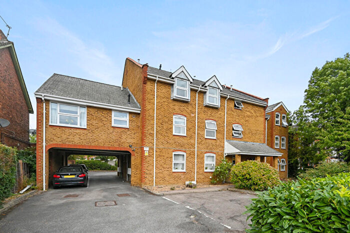 2 Bedroom Apartment To Rent In College Road, Harrow Weald, HA3
