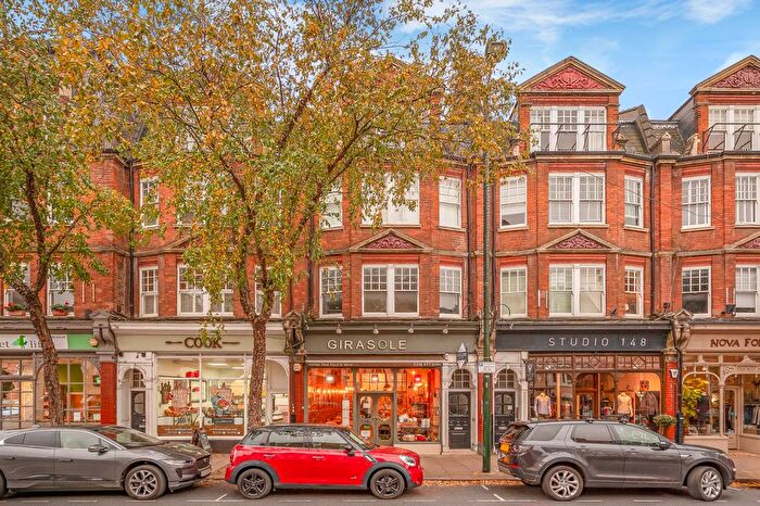 2 Bedroom Flat To Rent In High Street, Teddington, TW11