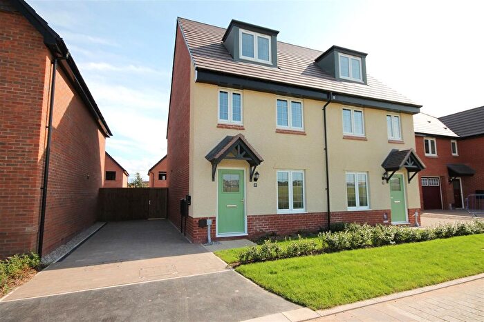 3 Bedroom Semi-Detached House To Rent In Higherside Drive, Whiston, L35