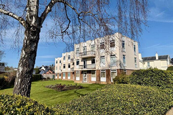 2 Bedroom Flat For Sale In Douro Road, Cheltenham, GL50