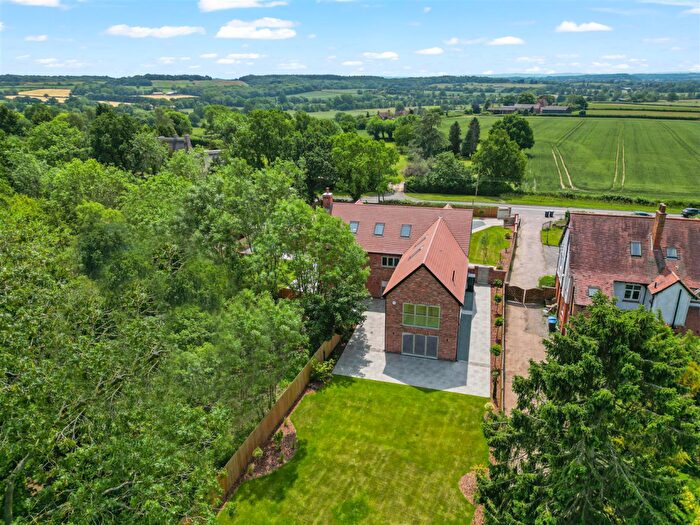 7 Bedroom Detached House For Sale In Ashleigh Coach House, Whitley Hill, Henley-in-Arden, B95