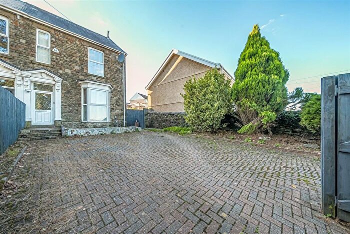 4 Bedroom Semi Detached House For Sale In Llangyfelach Road Treboeth, Swansea, SA5
