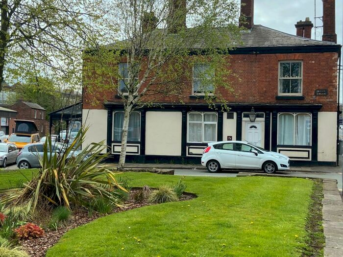 1 Bedroom Flat To Rent In Mill Green, Macclesfield, SK11