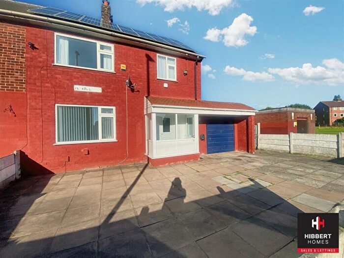 3 Bedroom End Of Terrace House To Rent In Plowden Road, Manchester, M22