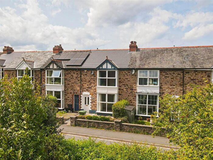 3 Bedroom Terraced House For Sale In Park Avenue, Bideford, EX39