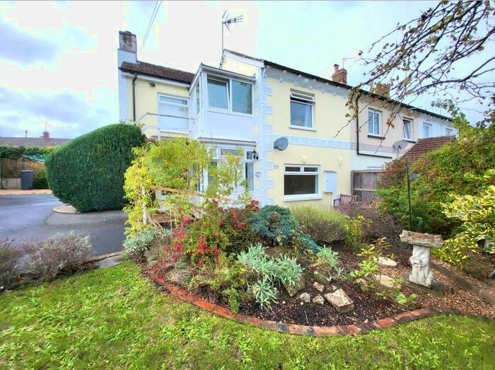 2 Bedroom Maisonette To Rent In Shide Road, Newport, PO30