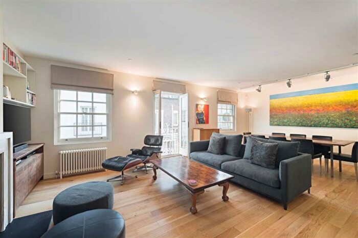 4 Bedroom Property To Rent In Ennismore Mews, South Kensington, SW7