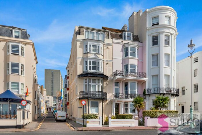Studio To Rent In Marine Parade, Brighton, BN2