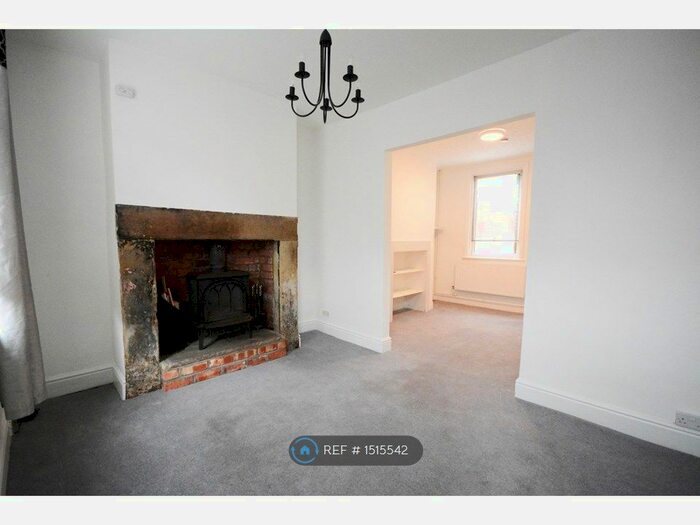 2 Bedroom End Of Terrace House To Rent In Land Lane, Southport, PR9