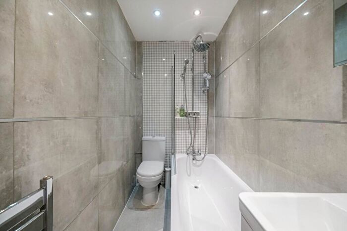 1 Bedroom Apartment For Sale In Sydenham Road, Croydon, CR0