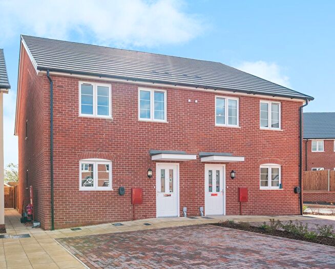2 Bedroom Semi-detached House For Sale In Jasmine Place, Epping Forest, EN9