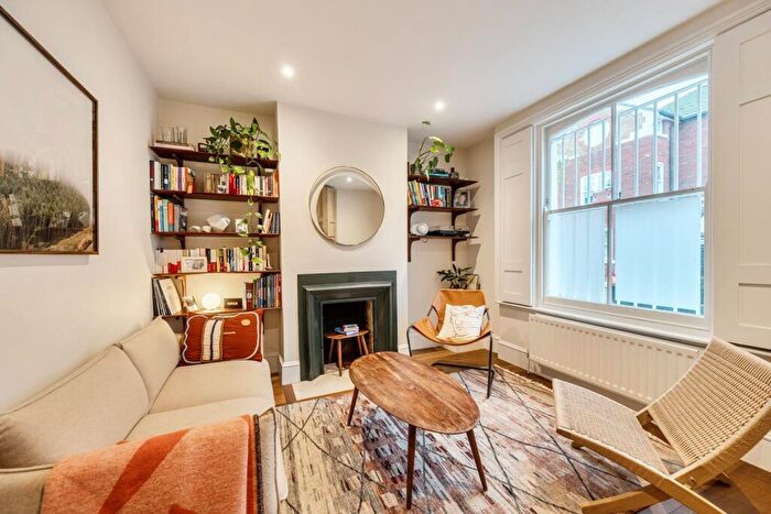 3 Bedroom House For Sale In Baxendale Street, Columbia Road, London, E2