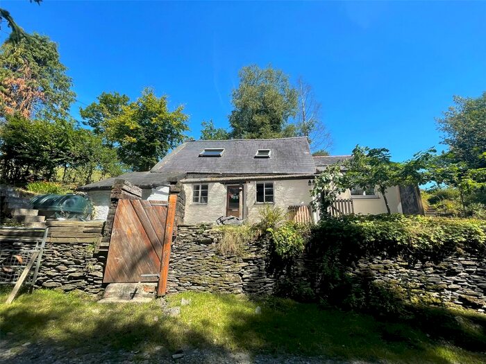 2 Bedroom Cottage For Sale In Graiglanddu, Melinbyrhedyn, Machynlleth, Powys, SY20
