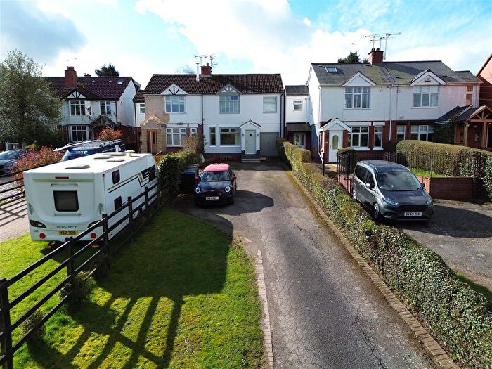 3 Bedroom Semi Detached House For Sale In Butt Lane, Allesley, Coventry, CV5