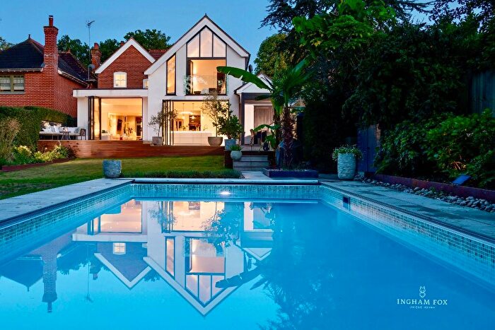 4 Bedroom Detached House For Sale In Dorchester Road, Hook, Hampshire, RG27