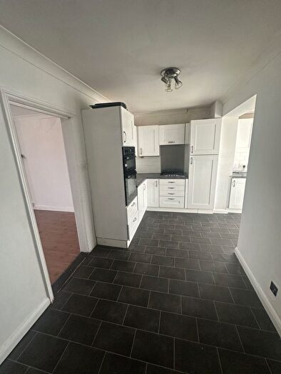 3 Bedroom Semi Detached House To Rent In Westfield Grove, Yeovil, Somerset, BA21