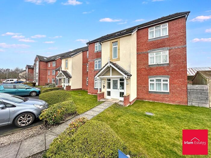 1 Bedroom Flat For Sale In Dean Road, Cadishead, M44