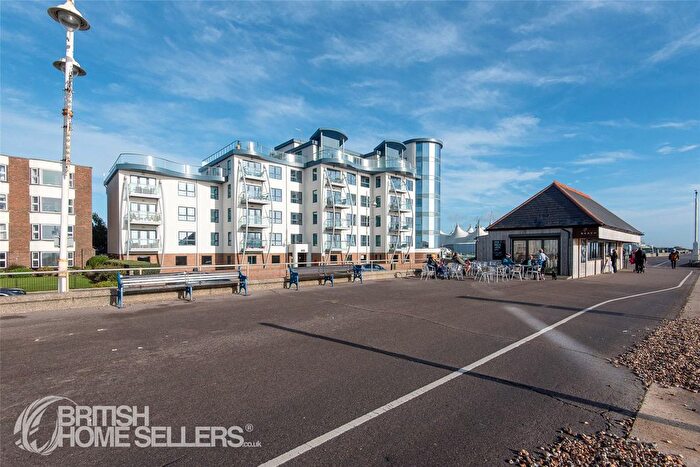 2 Bedroom Flat For Sale In The Esplanade, Bognor Regis, West Sussex, PO21