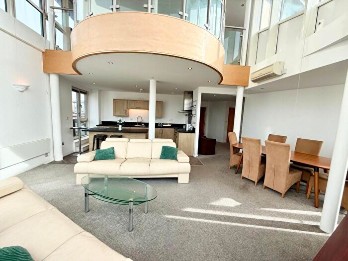 3 Bedroom Apartment To Rent In One Fletcher Gate, Adams Walk, Nottingham, Nottinghamshire, NG1