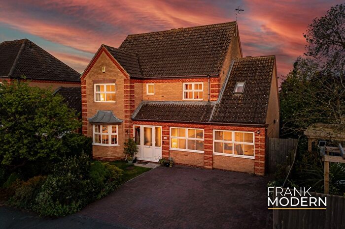 4 Bedroom Detached House For Sale In Townsend Way, Folksworth, PE7