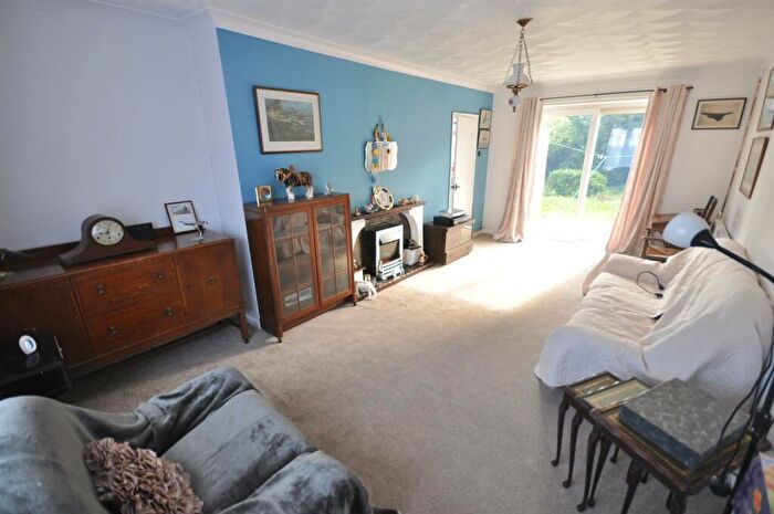 3 Bedroom Terraced House For Sale In Alwyn Road, Thorne, Doncaster, DN8