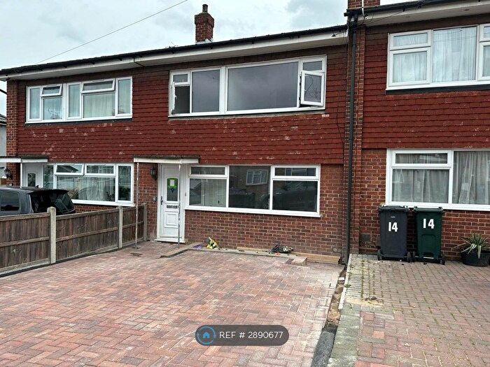 3 Bedroom Terraced House To Rent In Dudsbury Road, Dartford, DA1