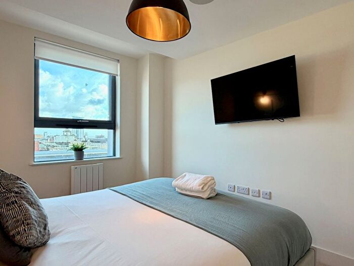 1 Bedroom Flat To Rent In Craddock Street, Swansea, SA1