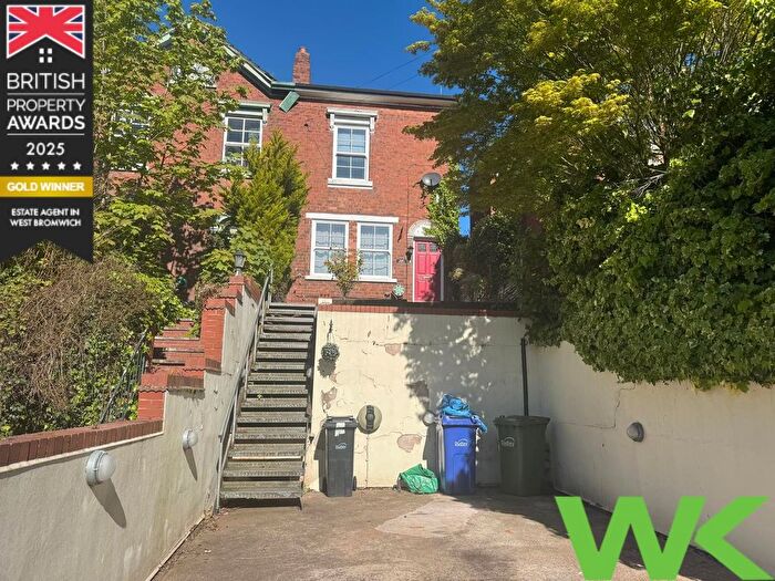 3 Bedroom Terraced House To Rent In Collis Street, Stourbridge, DY8