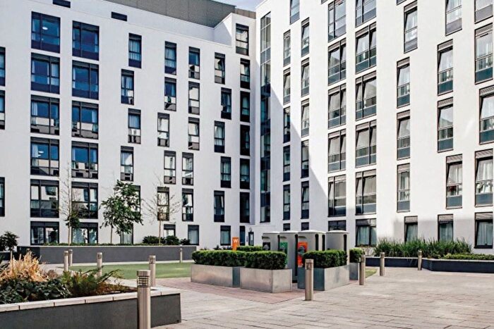 Studio To Rent In Lakeside Way, Wembley, HA9