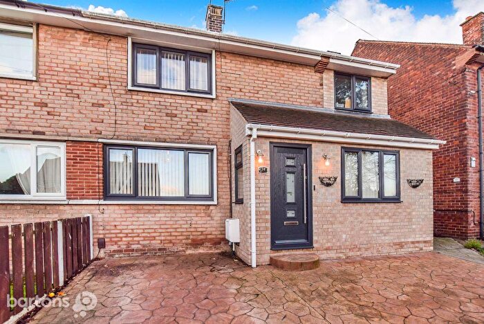 3 Bedroom Semi-Detached House For Sale In Simmonite Road, Kimberworth, S61