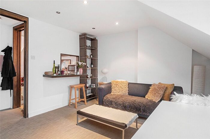 1 Bedroom Flat For Sale In Newington Green, London, N16