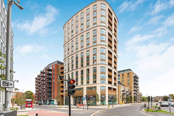 2 Bedroom Flat To Rent In Brook Street, Kingston Upon Thames, KT1