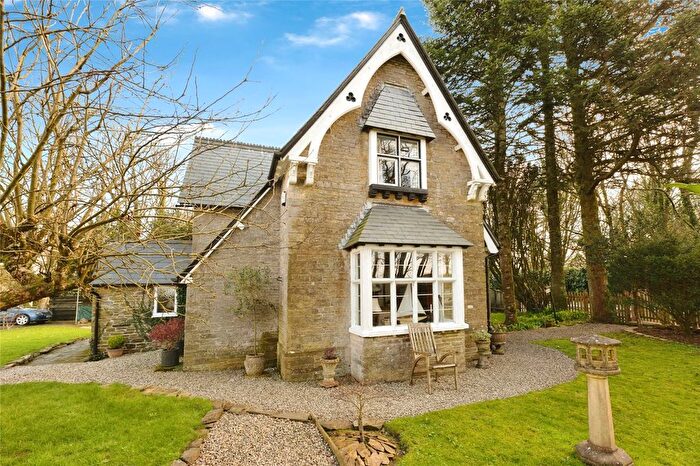 2 Bedroom Detached House For Sale In Trelawne, Looe, Cornwall, PL13